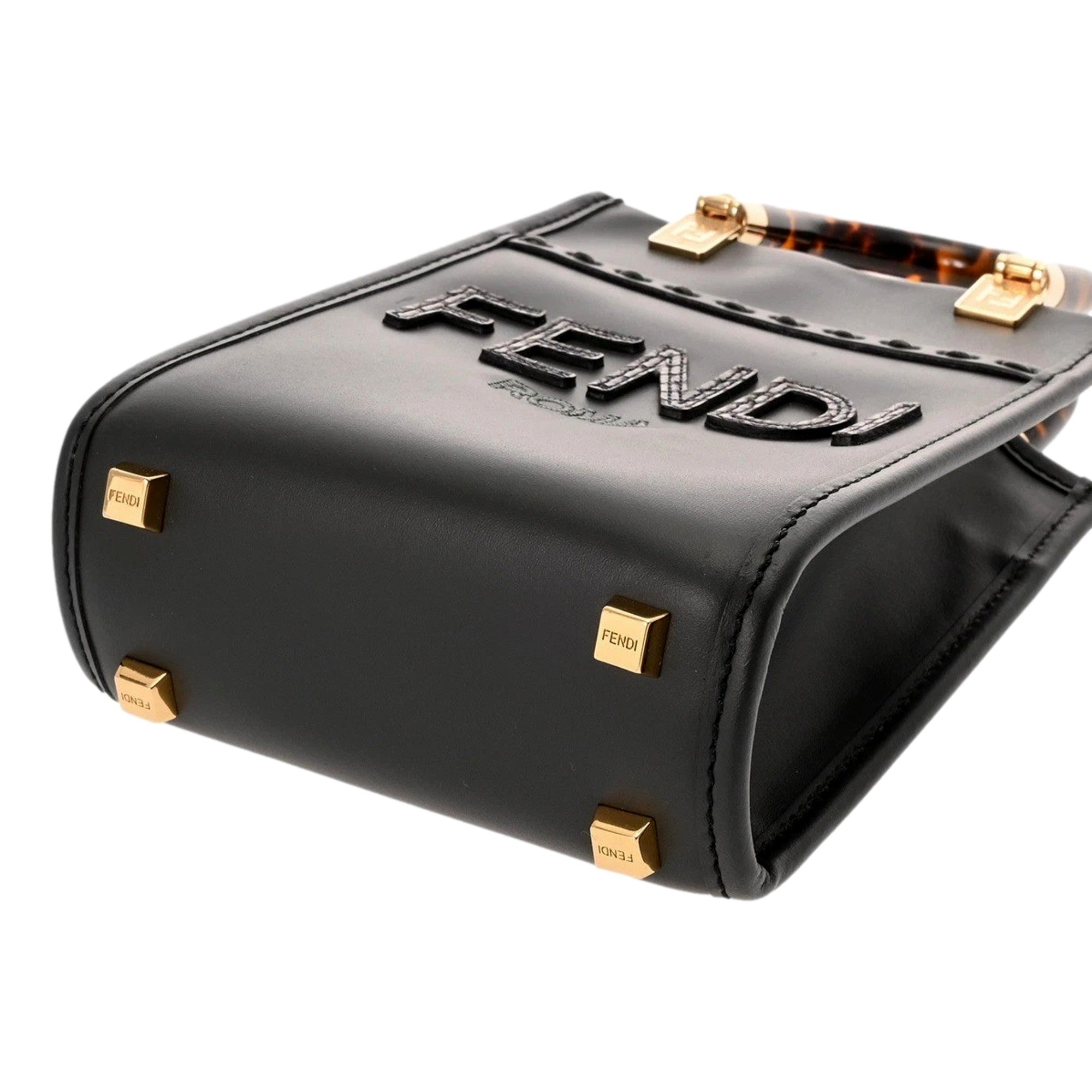 Fendi-8BS051-Black-snake4_clipped_rev_1_2000x2000