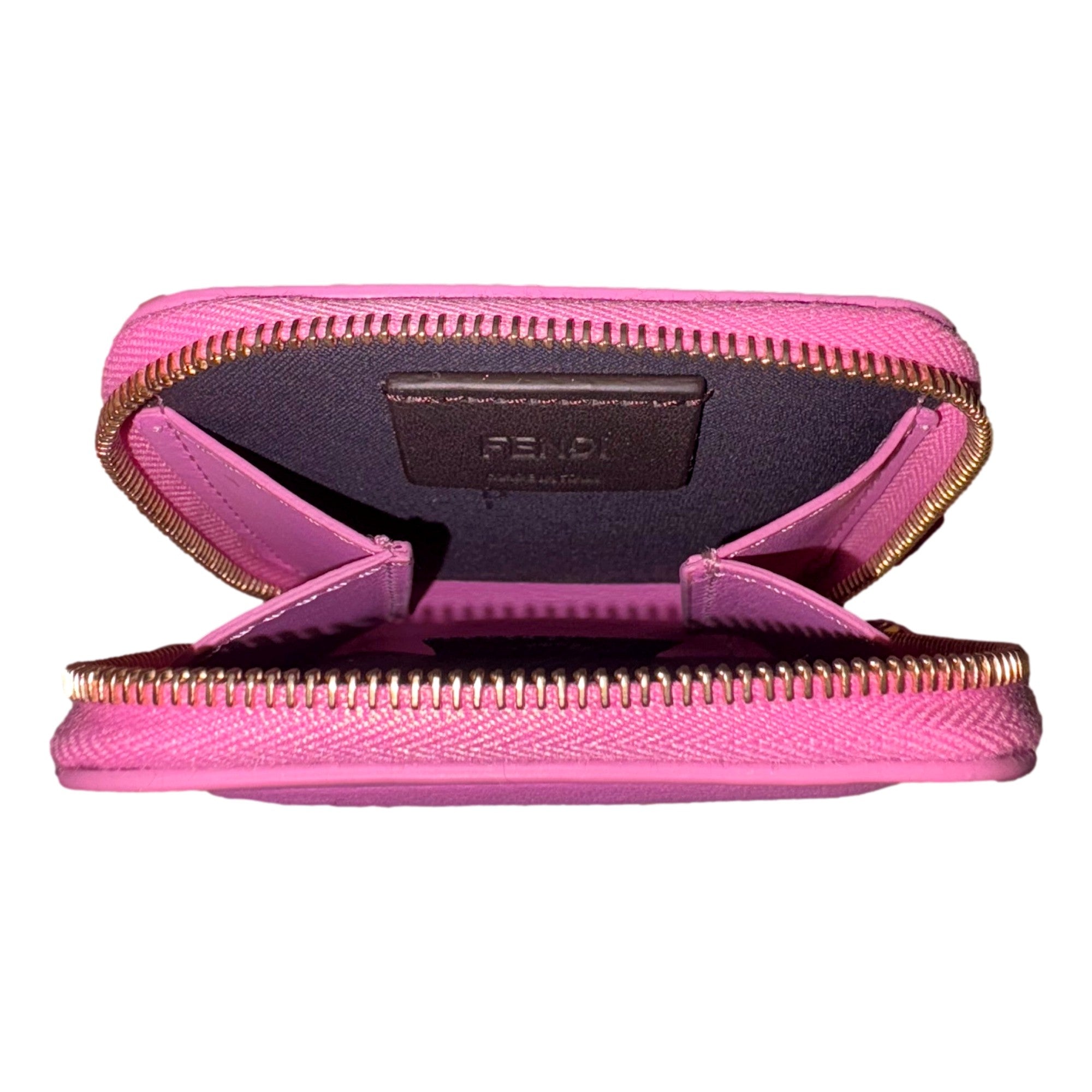 Fendi-8M0494-pink_2__clipped_rev_1_2000x2000
